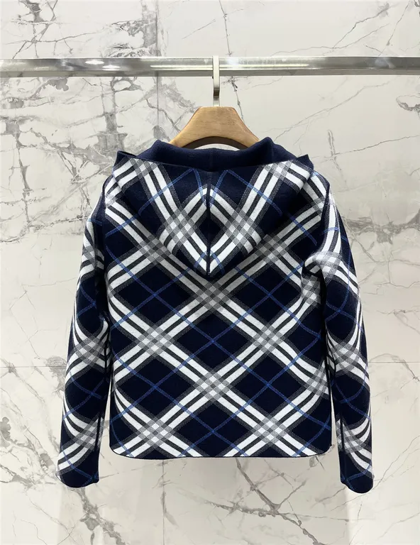 Burberry knitted hooded cardigan